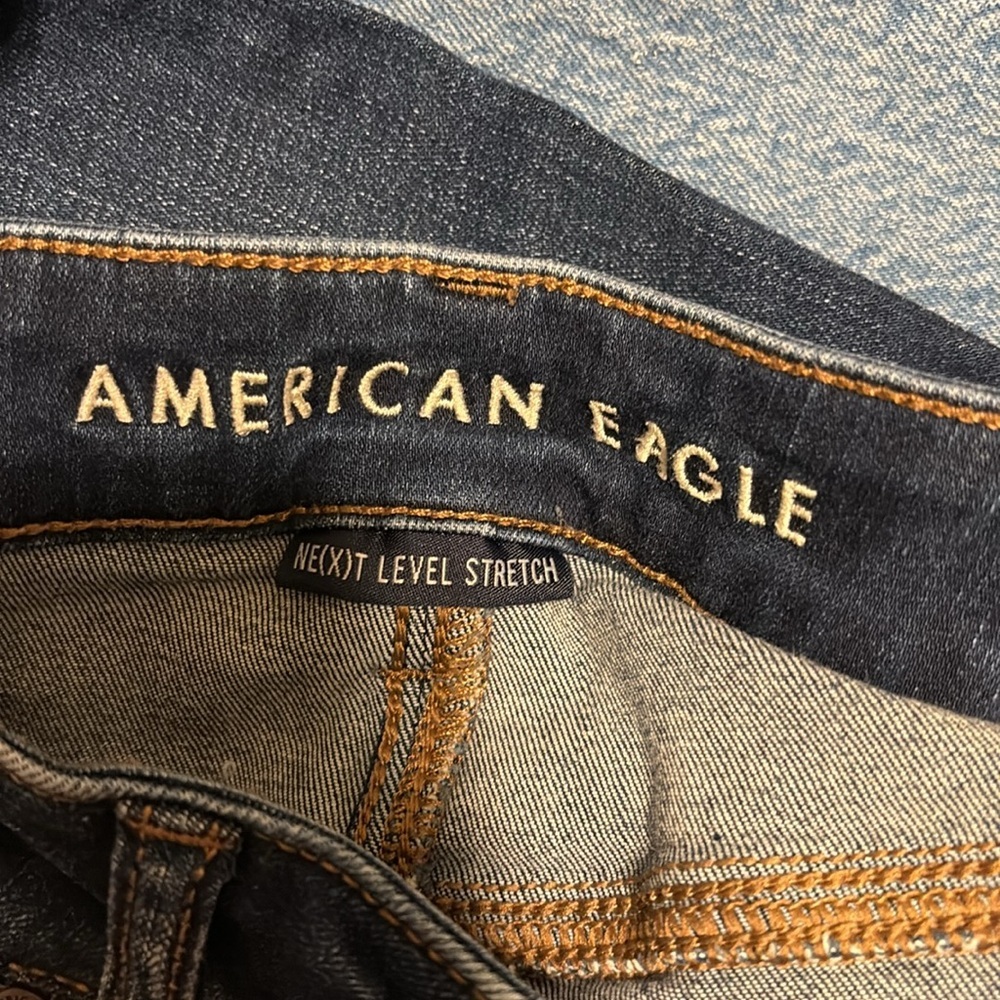 American Eagle Outfitters Dark Blue Skinny Jeans size 6 straight legged - Picture 10 of 11